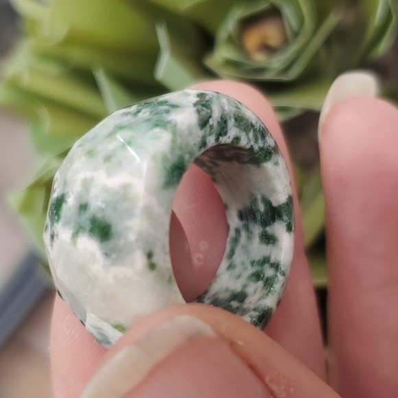 New Faceted Natural Moss Agate Ring. - Picture 12 of 16